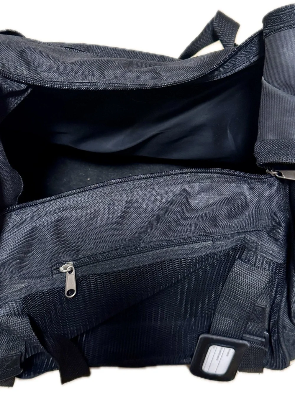 Black Soft-Sided Pet Travel Carrier with Ventilated Mesh
